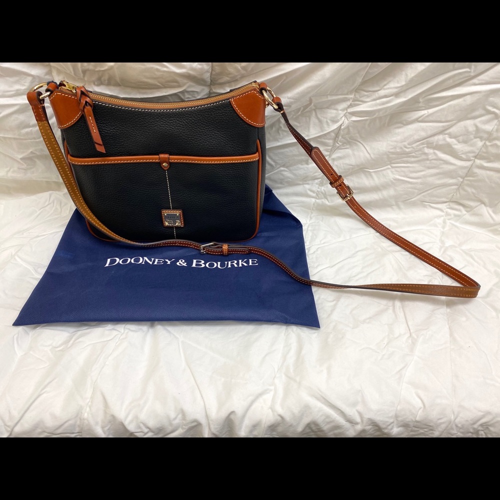 NWT Dooney & Bourke Crossbody handbag